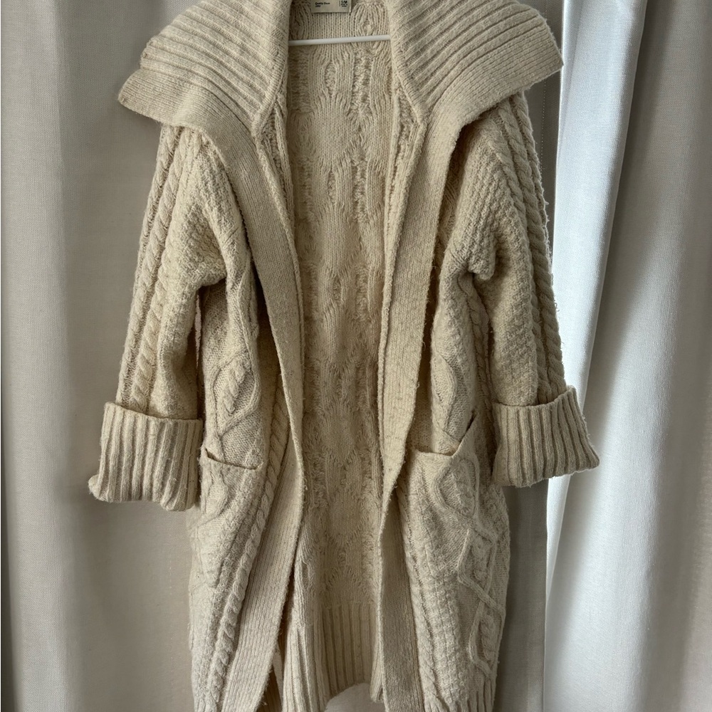 Abercrombie & Fitch Cream Cable Knit Cardigan